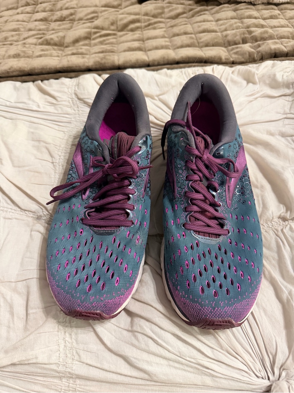 Brooks Glycerin 17 Women’s Running Shoes – Feldspar/Aqua Foam/Grey 11